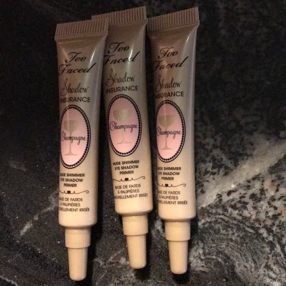 Too Faced Shadow Insurance Champagne shadow primer